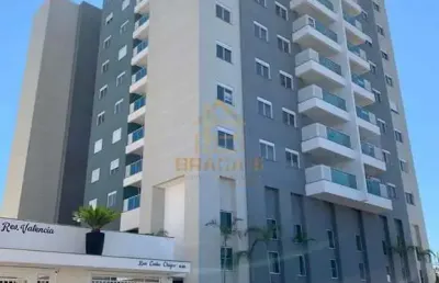 Apartamento com 2 dorms, pacaembu, cascavel - r$ 580 mil, cod: 177
