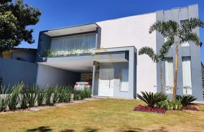 Casa com 4 quartos, centro, cascavel - r$ 2.7 mi, cod: 243
