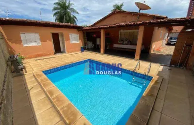 Casa térrea com 4 quartos com 235 m² no alto do bairro jardim cuiabá  r$ 1.150.000 - aceita financiamento e pega apto como parte de pagamento.