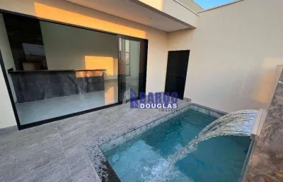 Vende-se linda casa térrea com 03 suítes e piscina no condomínio primor das torres