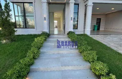 Vende-se linda e nova casa térrea com 03 suítes, com 226 metros no condomínio florais da mata, construída em terreno maior de esquina com 463 metros.