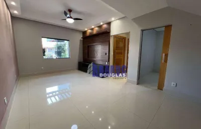 Vende-se lindo e reformado sobrado em condominio fechado no princesa yasmin, com 3 quartos sendo 1 suite, 158 m² por r$ 700.000 - coophema - cuiabá/mt