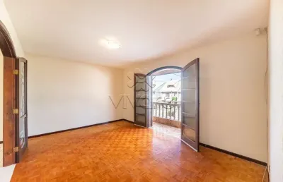 Casa com 3 quartos para alugar na rua doutor alfredo vieira barcelos, 119, uberaba, curitiba por r$ 3.890