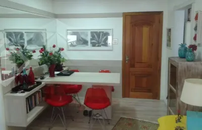 Apartamento com 2 quartos à venda na rua pelotas, 393, floresta, porto alegre, 49 m2 por r$ 318.000