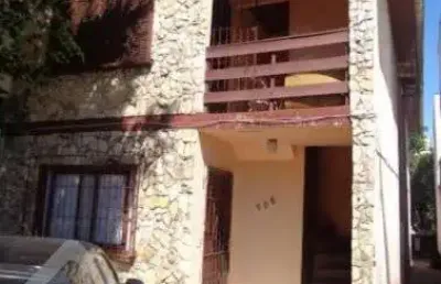 Casa com 3 quartos à venda na rua guilherme alves, 705, petrópolis, porto alegre, 264 m2 por r$ 851.000
