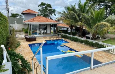 Chacara em valinhos, 5 dormitorios e 4 suites em duas casas.