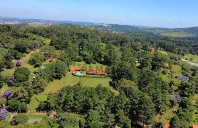 Casa de campo localizada em condominio privativo com seguranca 24 horas ac 550m2 e at 14.700m2