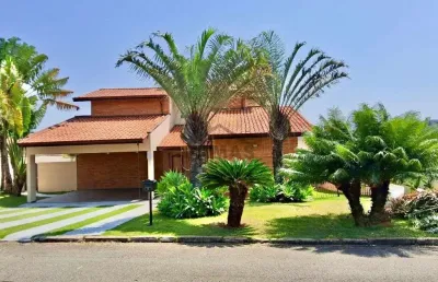 Nao perca a oportunidade unica de viver na casa dos seus sonhos no condominio marambaia, localizado em uma area privilegiada de vinhedo. esta residencia dispoe de 4 dormitorios, sendo 2 suites, alem d