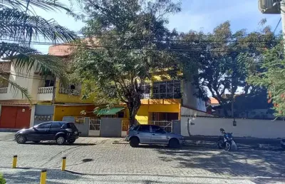 Vendo área de 300m², com 5 casas em cabo frio/rj próximo a praia do forte