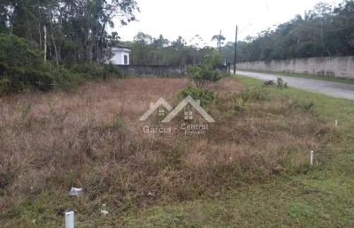 Terreno de esquina em condomínio residencial fechado em peruíbe