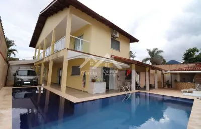 Casa com 7 quartos à venda na Guarau, 100, Guaraú, Peruíbe