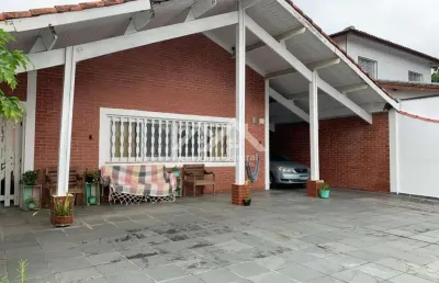 Casa com 3 quartos à venda na Centro, 265, Centro, Peruíbe