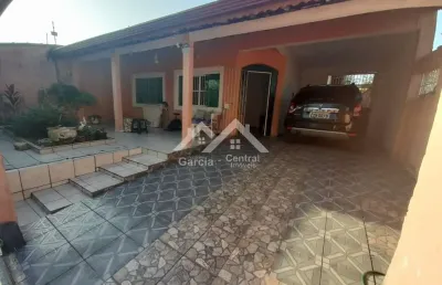 Casa com 3 quartos à venda na São José, 308, Estancia São Jose, Peruíbe