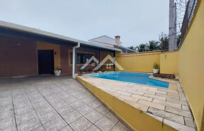Casa com 3 quartos à venda na São José, 258, Estancia São Jose, Peruíbe