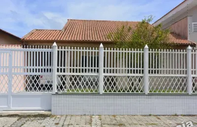 Casa com 3 quartos à venda na Avenida Romania, 87, Balneário Stella Maris, Peruíbe