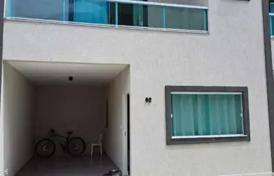 Casa com 4 quartos à venda na Rua José Requiao, 10, Pitangueiras, Lauro de Freitas