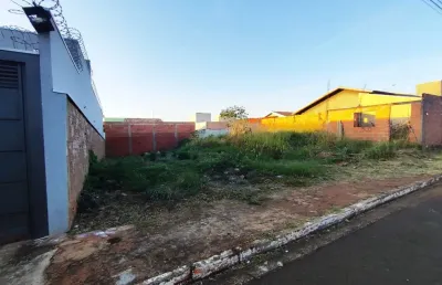 Terreno  estratégico para ponto comercial ou residencial