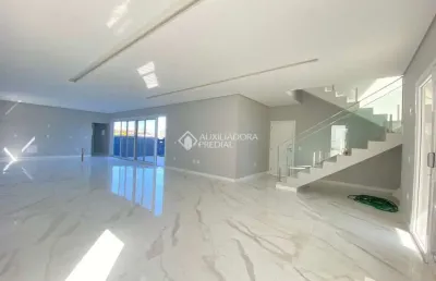 Casa em condomínio fechado com 4 quartos à venda na rodovia armando calil bulos, 4801, ingleses do rio vermelho, florianópolis, 400 m2 por r$ 3.550.000