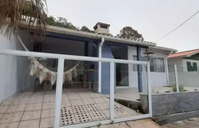 Casa com 3 quartos à venda na rua deputado olice caldas, 262, ingleses do rio vermelho, florianópolis, 100 m2 por r$ 950.000