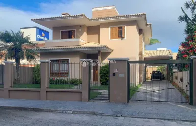 Casa com 4 quartos à venda na servidão nossa senhora aparecida, 159, ingleses do rio vermelho, florianópolis, 211 m2 por r$ 1.495.000