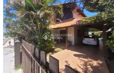 Casa com 3 quartos à venda na vila paraíso, 687, vila nova, imbituba, 153 m2 por r$ 830.000