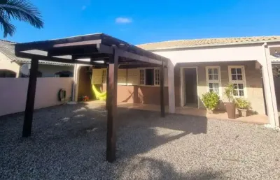 Casa com 3 quartos à venda na antônio manoel feliciano, 127, porto da vila, imbituba, 100 m2 por r$ 750.000