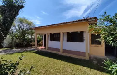 Casa com 3 quartos à venda na rua 17 de outubro, 375, são tomás, imbituba, 185 m2 por r$ 390.000