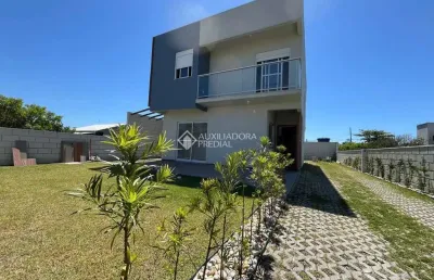 Casa com 2 quartos à venda na dos bandeirantes, 2200, itapiruba, imbituba, 70 m2 por r$ 638.500
