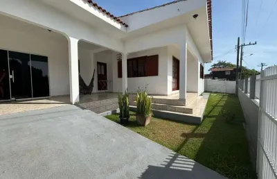 Casa com 3 quartos à venda na jorge virgílio soares, 1, guaiuba, imbituba, 300 m2 por r$ 480.000