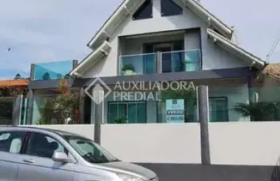 Casa com 4 quartos à venda na antônio bittencourt capanema, 858, 114, centro, imaruí, 132 m2 por r$ 426.000