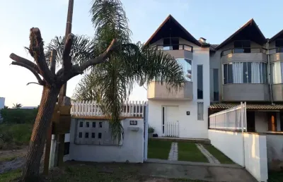 Casa com 3 quartos à venda na amor perfeito, 68, alto arroio, imbituba, 65 m2 por r$ 420.000