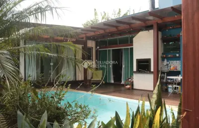 Casa com 2 quartos à venda na rua das bauxitas, 488, pântano do sul, florianópolis, 187 m2 por r$ 1.200.000