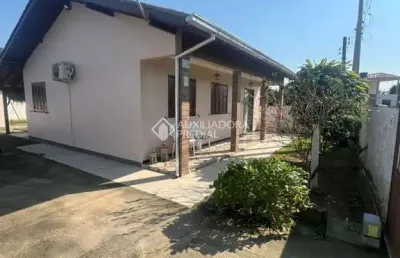 Casa com 3 quartos à venda na joão silvério de araújo, 114, povoado de nova brasília, imbituba, 458 m2 por r$ 575.000