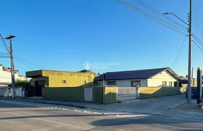 Casa com 3 quartos à venda na vereador laudelino antônio teixeira, 250, campo duna, garopaba, 200 m2 por r$ 1.275.000