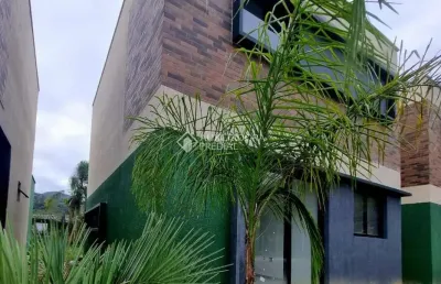 Casa com 3 quartos à venda na servidão dos coqueiros, 367, encantada, garopaba, 110 m2 por r$ 795.000