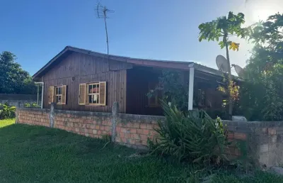 Casa com 3 quartos à venda na josé torres pires, 389, araçatuba, imbituba, 330 m2 por r$ 480.000