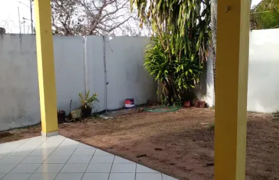 Alugo casa com 3 quartos sendo 1 suíte em emaus com 156 metros quadrados