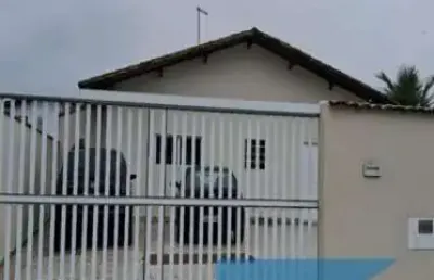 Casa com 2 quartos à venda na rua ágata, 158, cidade da criança, praia grande por r$ 220.000