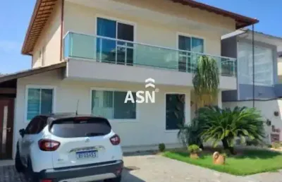 Casa com 4 quartos à venda no Glória, Macaé 