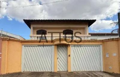 Casa com 4 quartos para alugar na rua manoel de oliveira ordonho, 271, jardim acapulco, são carlos, 300 m2 por r$ 3.334