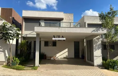 Casa mobiliada no condomínio origem - 03 suítes - 200m²