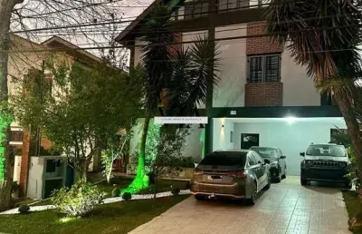 Casa no residencial 04 em alphaville - ideal para retrofit