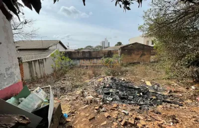 Terreno à venda no Centro, Araguari 