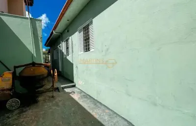 Casa com 5 quartos à venda na 1, 1, Centro, Araguari