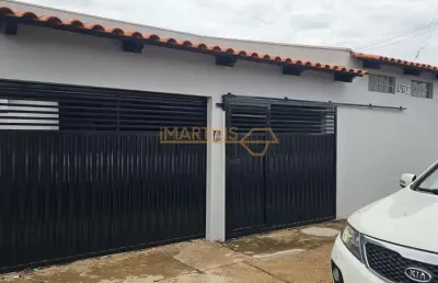 Casa com 2 quartos à venda na Fátima, Araguari 