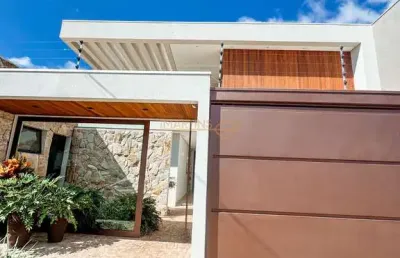 Casa com 4 quartos à venda no Santiago, Araguari 