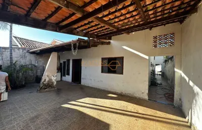 Casa com 3 quartos à venda na 1, 1, Goiás, Araguari