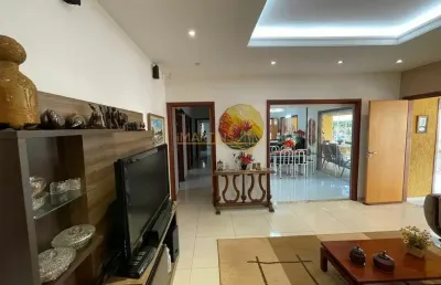 Casa à venda no bairro jardim interlagos i - araguari/mg