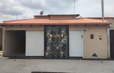 Casa com 3 quartos à venda no Santiago, Araguari 