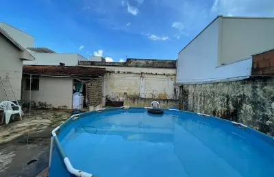 Casa com 4 quartos à venda no Centro, Araguari 